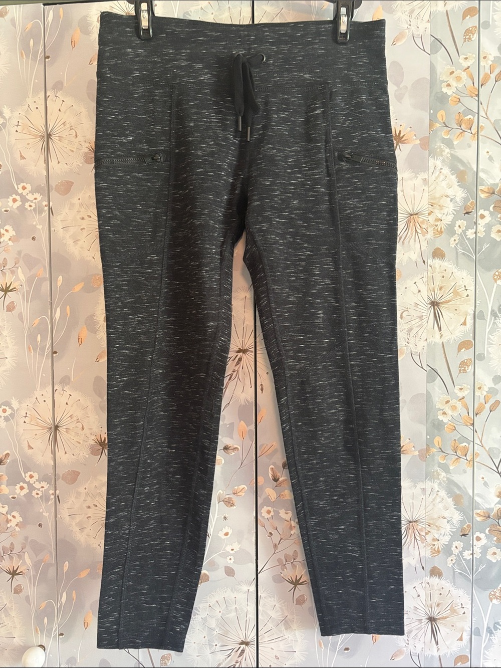 DKNY Women's Dark Heather Gray Leggings with Zipper Pockets